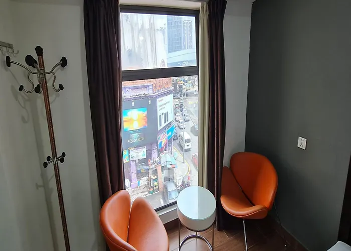 Hotel O Crossroads Hotel