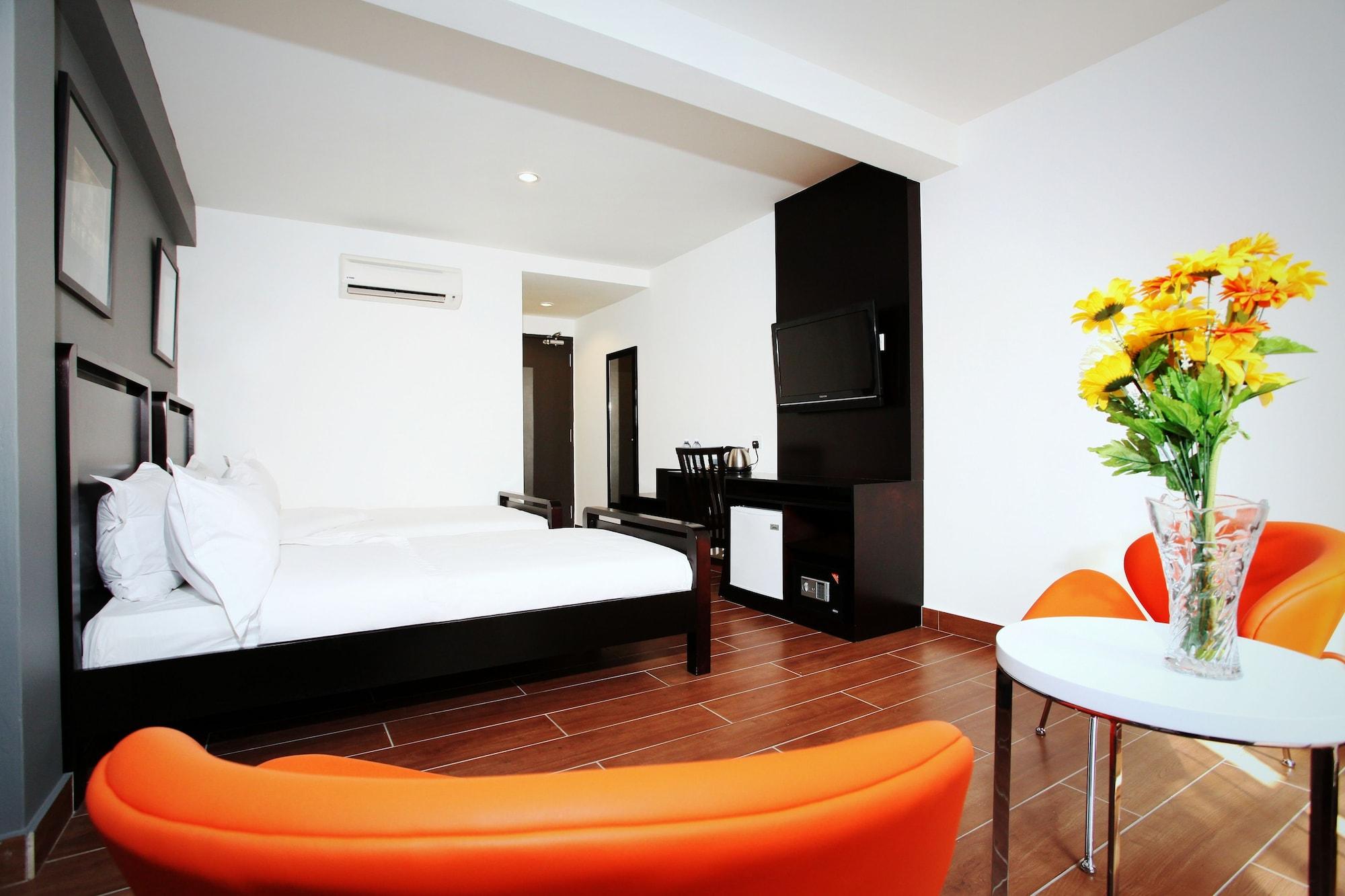 O Crossroads Hotel
