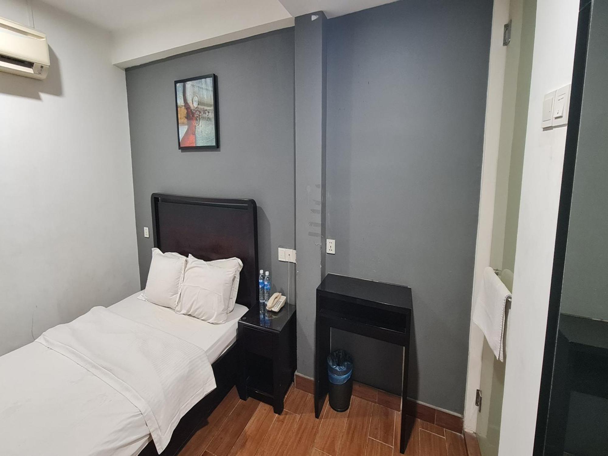 O Crossroads Hotel 3*